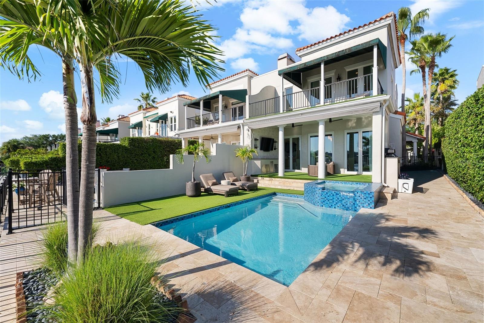 1123 ABBEYS WAY, TAMPA, FL, 33602