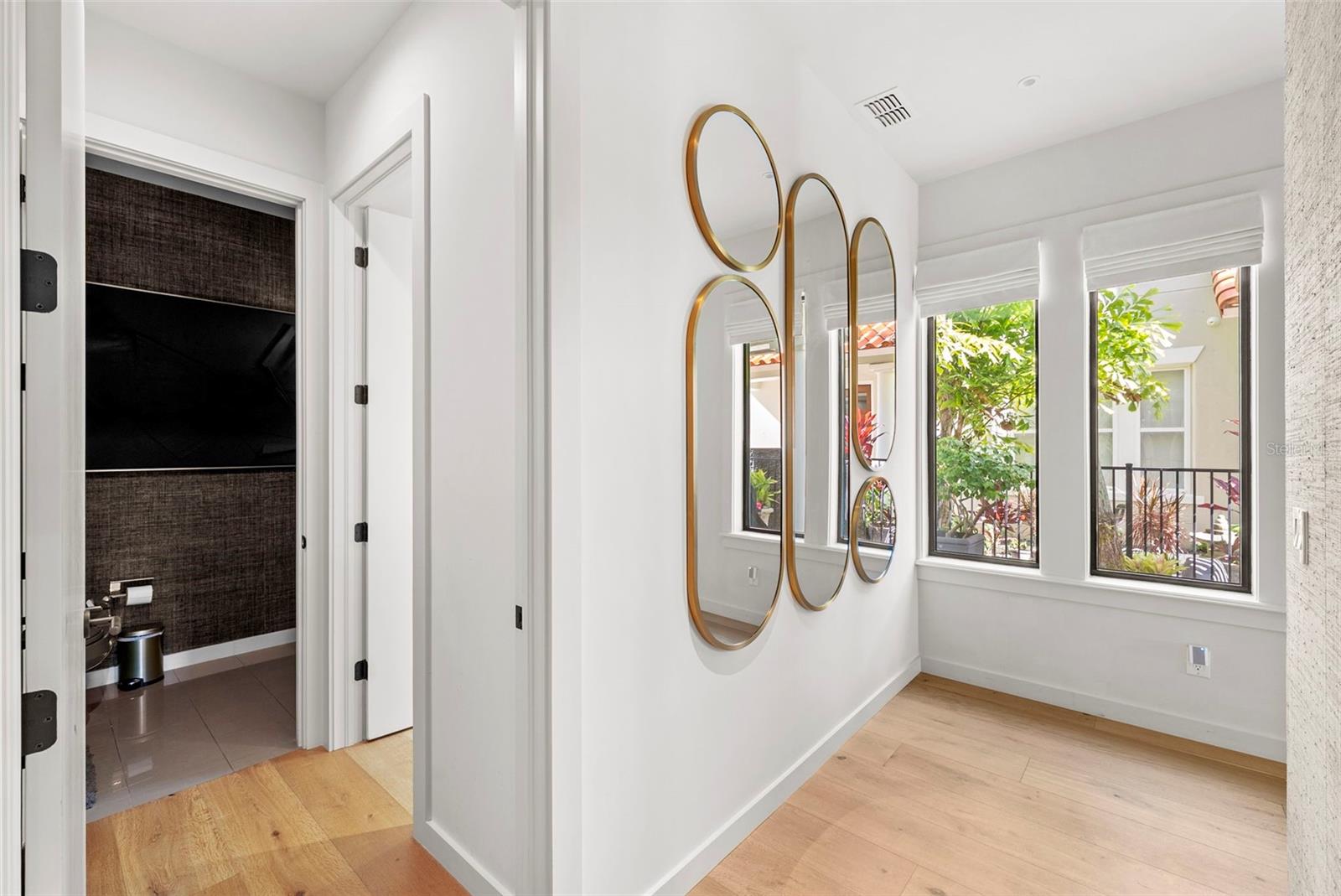 1123 ABBEYS WAY, TAMPA, FL, 33602