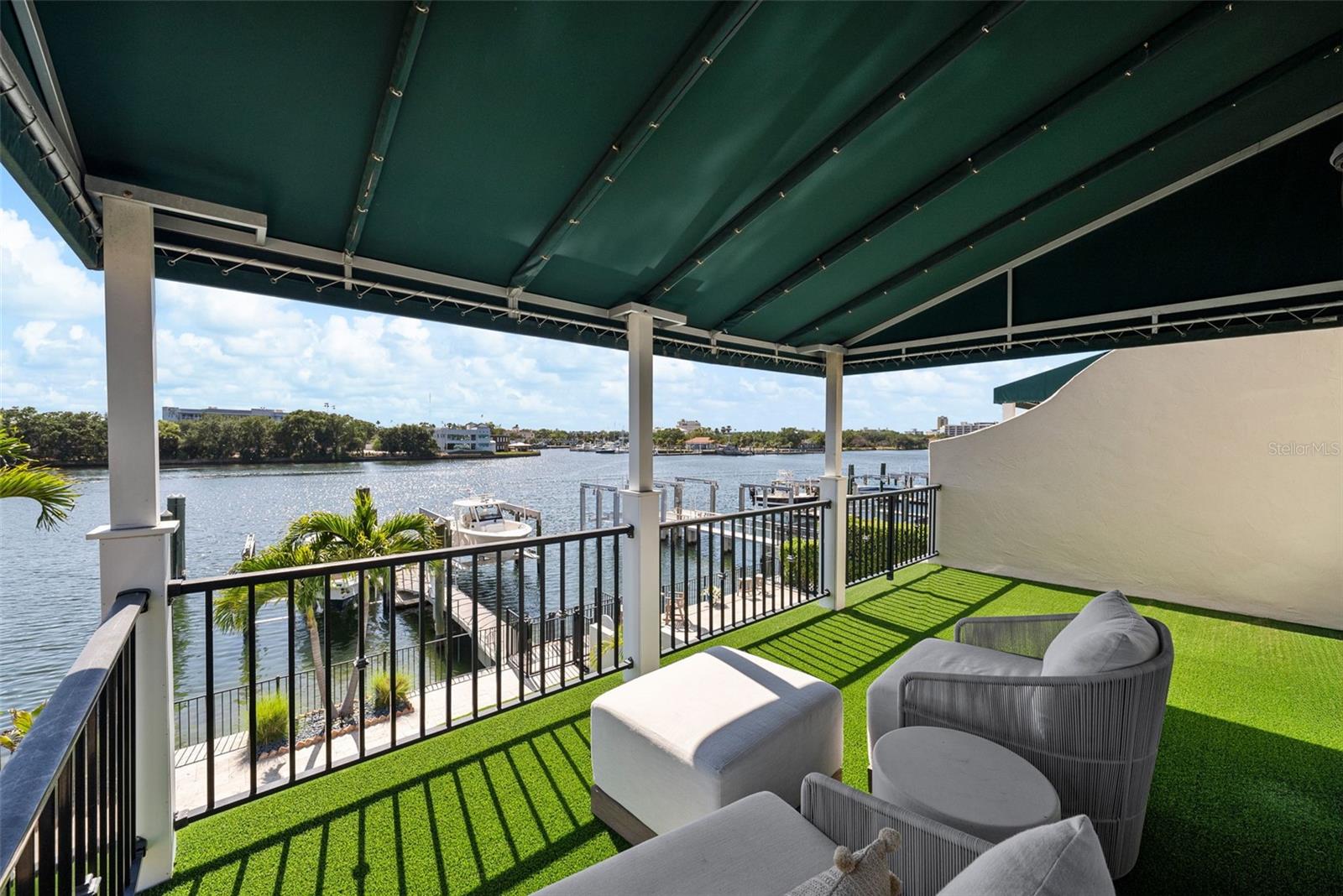 1123 ABBEYS WAY, TAMPA, FL, 33602