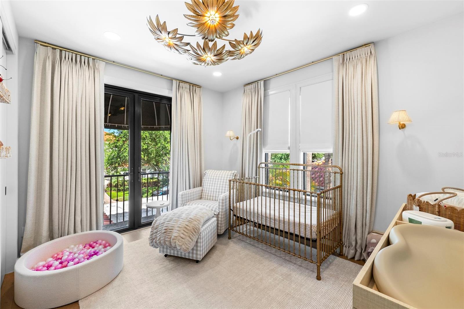 1123 ABBEYS WAY, TAMPA, FL, 33602