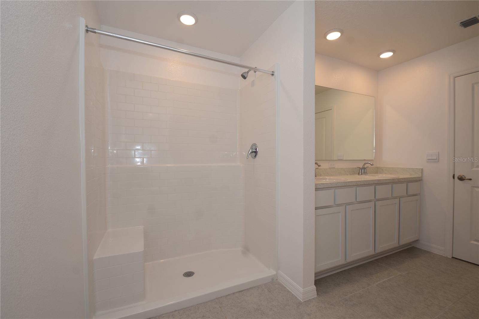 5 LLESTONE PATH, PALM COAST, FL, 32164