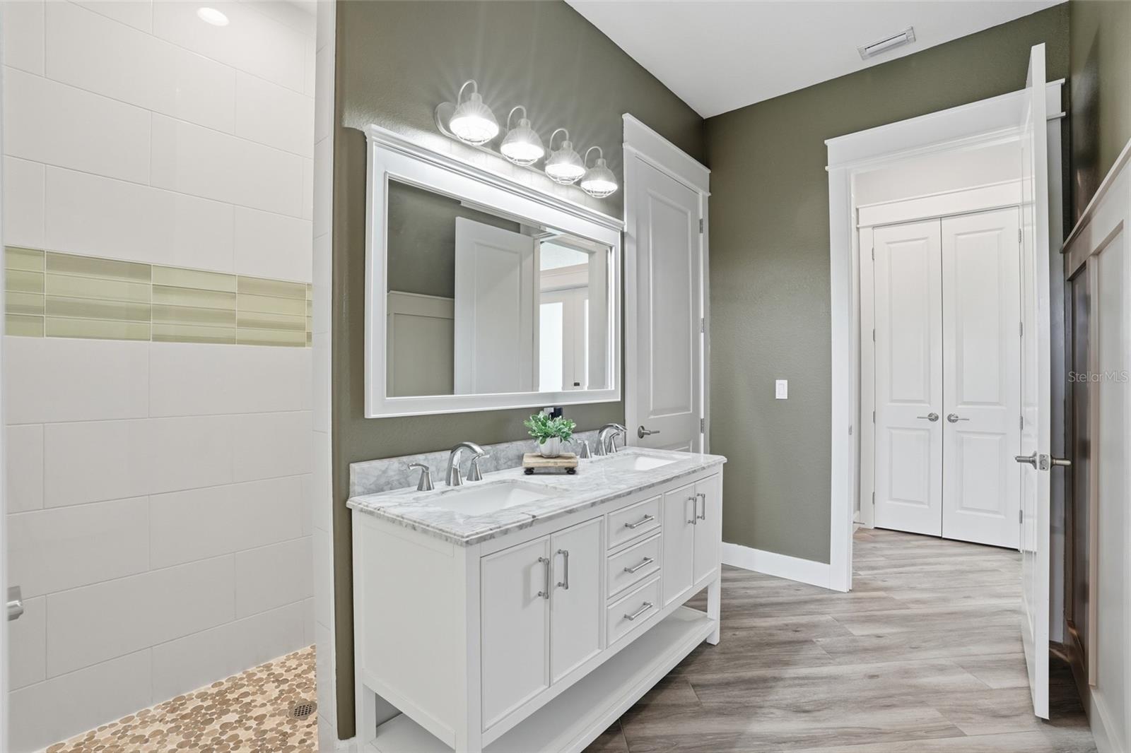 12894 SW PEMBROKE CIR S, LAKE SUZY, FL, 34269