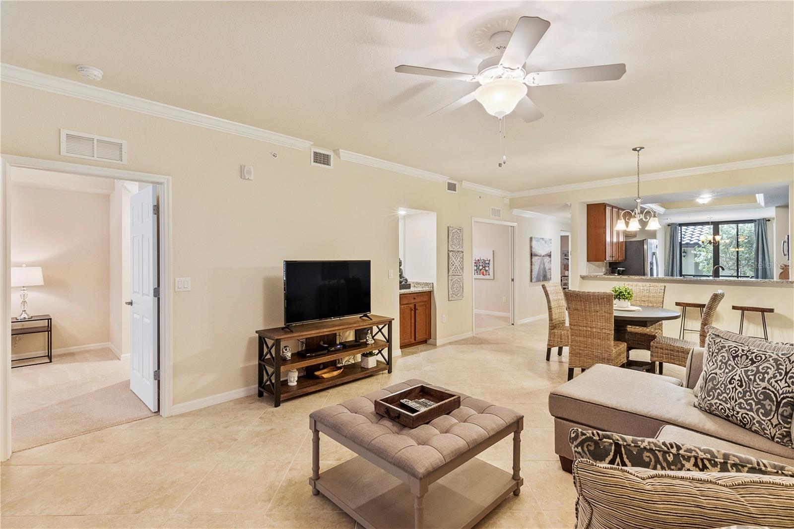 5558 PALMER CIR #105, BRADENTON, FL, 34211