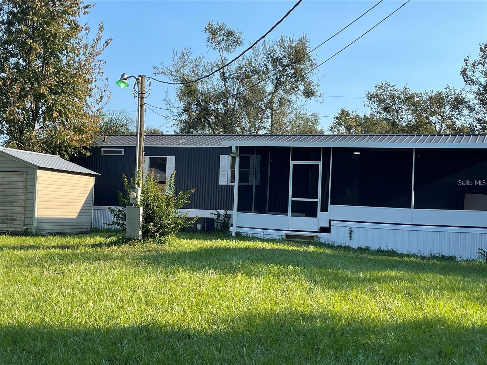 101 CAROLINE AVE, LADY LAKE, FL, 32159