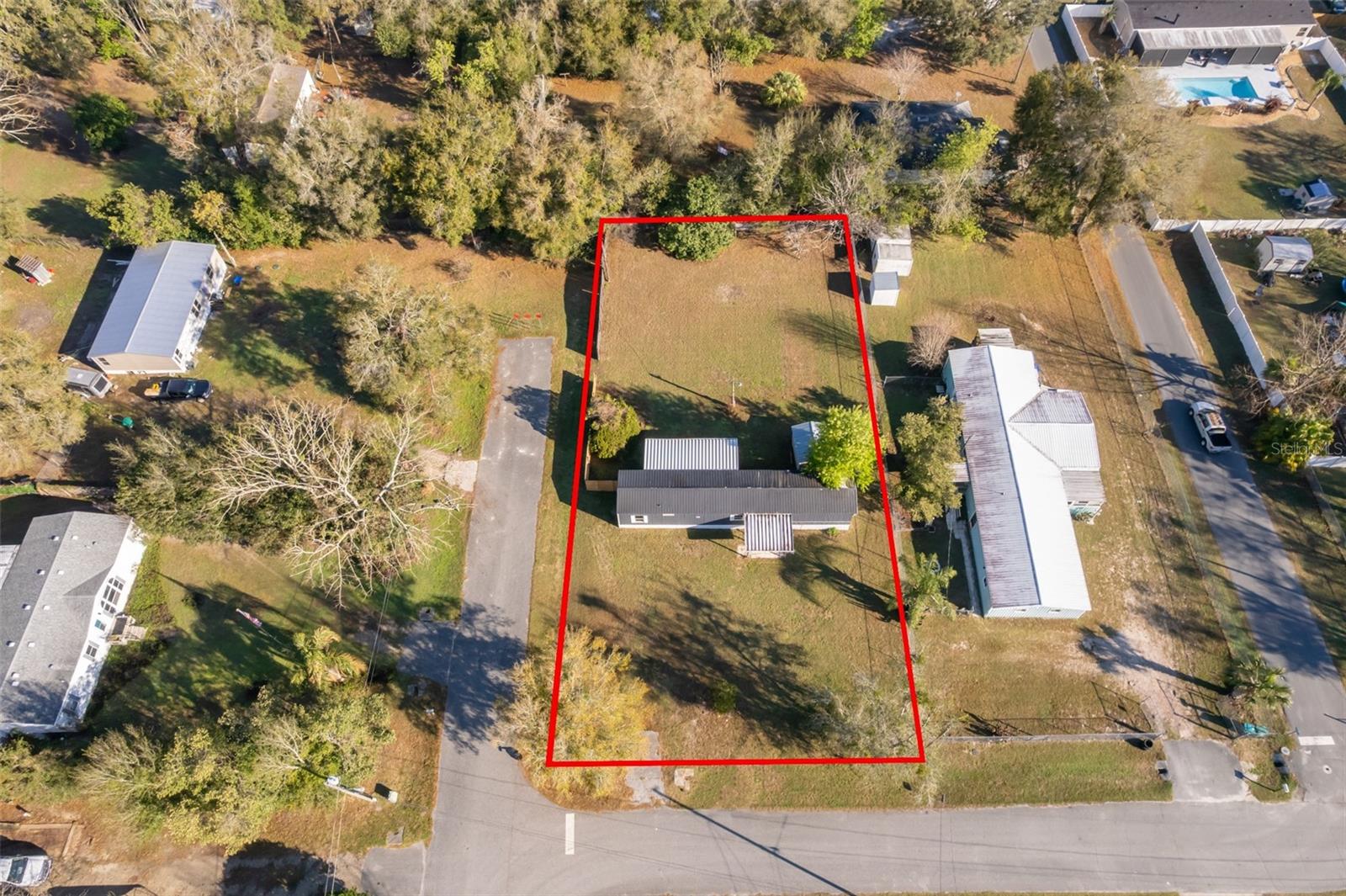 101 CAROLINE AVE, LADY LAKE, FL, 32159