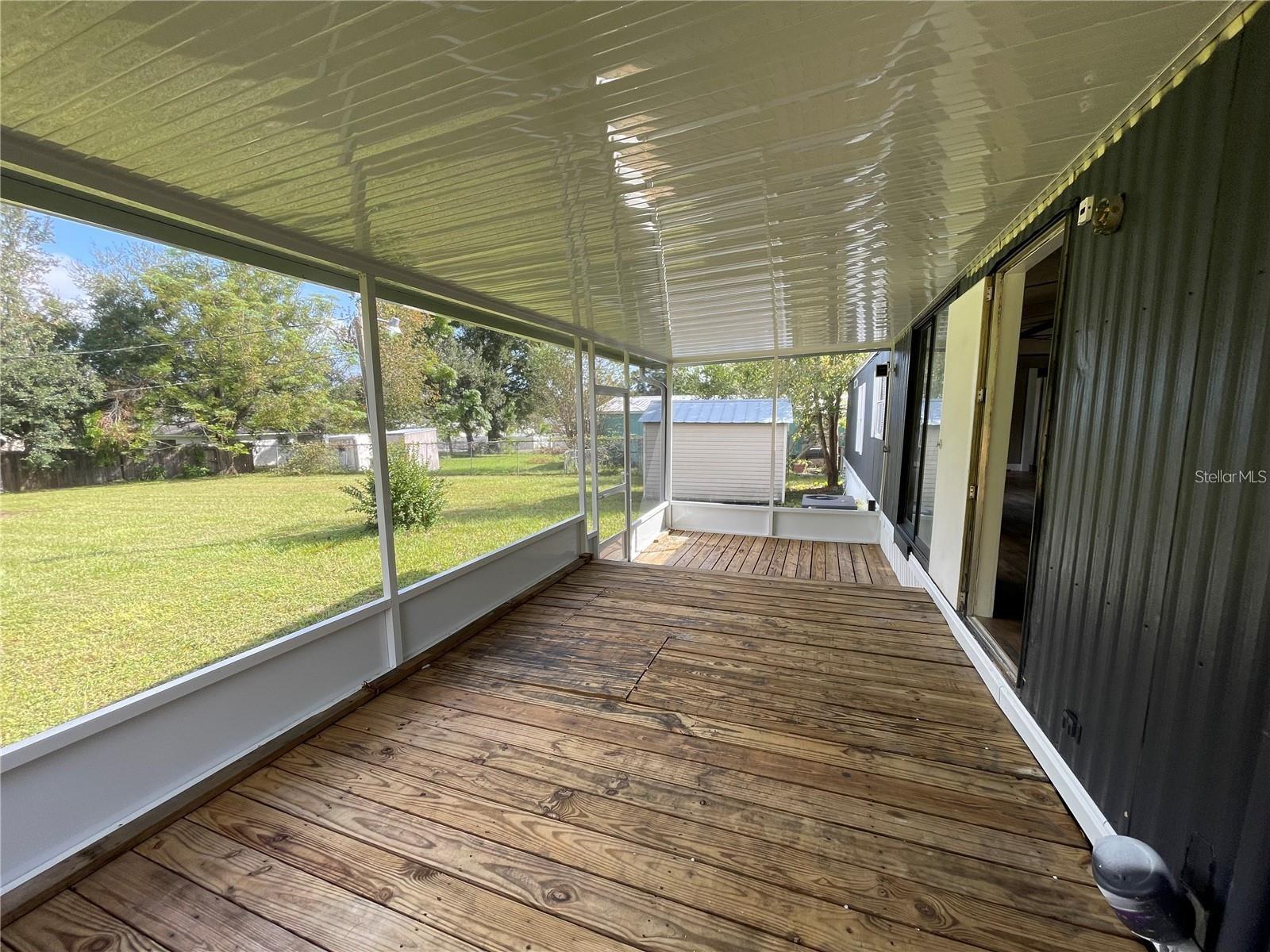 101 CAROLINE AVE, LADY LAKE, FL, 32159