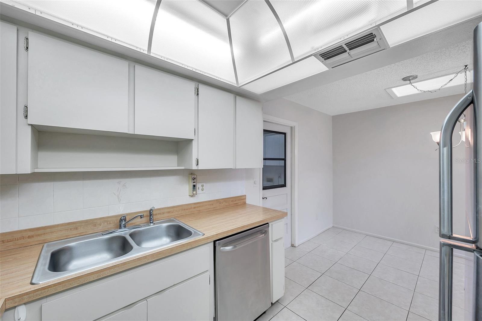 2291 SHELLY DRIVE DR #D, PALM HARBOR, FL, 34684