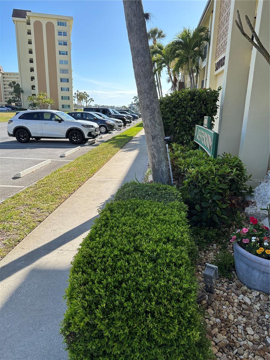 4700 COVE CIR #107, ST PETERSBURG, FL, 33708