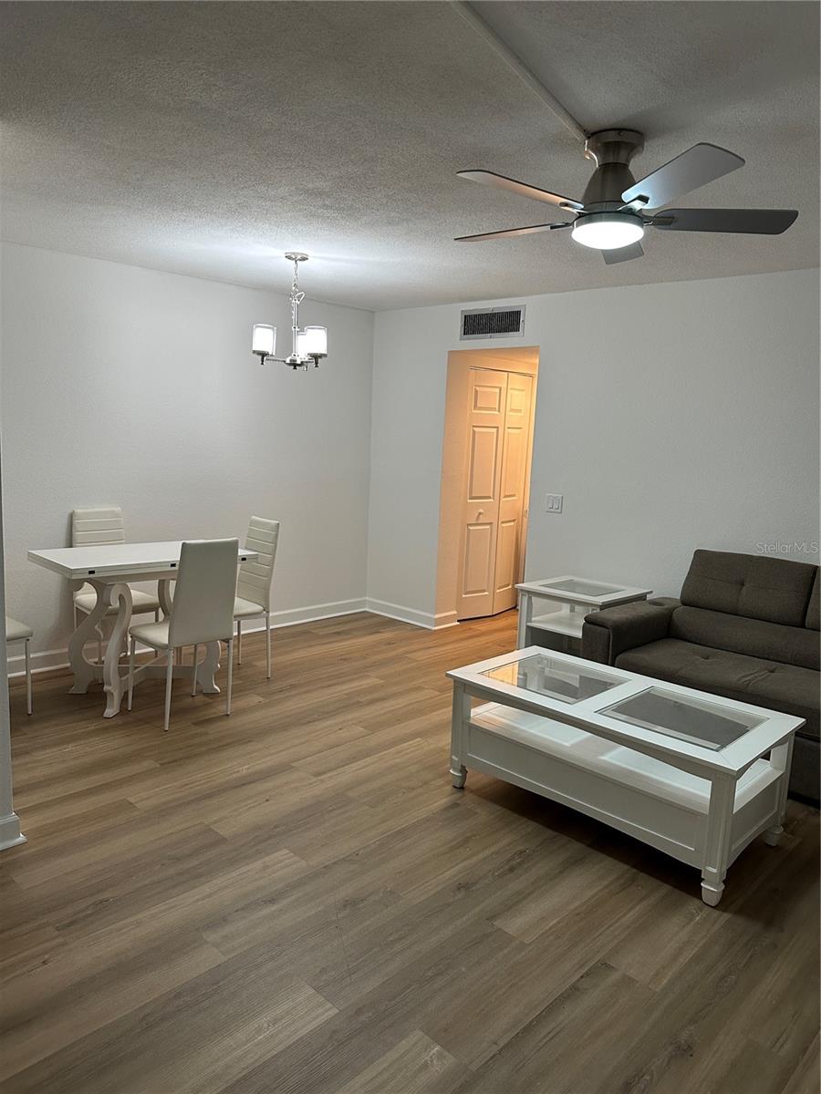 4700 COVE CIR #107, ST PETERSBURG, FL, 33708