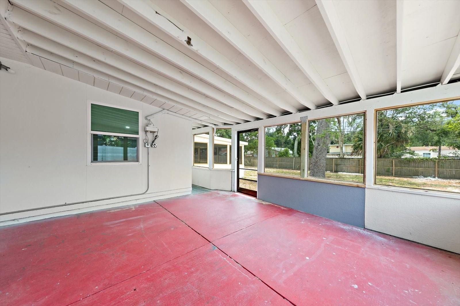 11012 52ND AVE N, ST PETERSBURG, FL, 33708