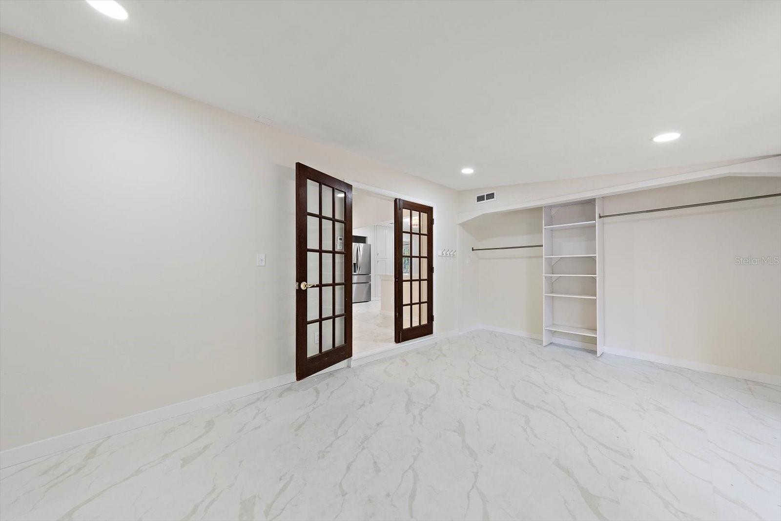 11012 52ND AVE N, ST PETERSBURG, FL, 33708