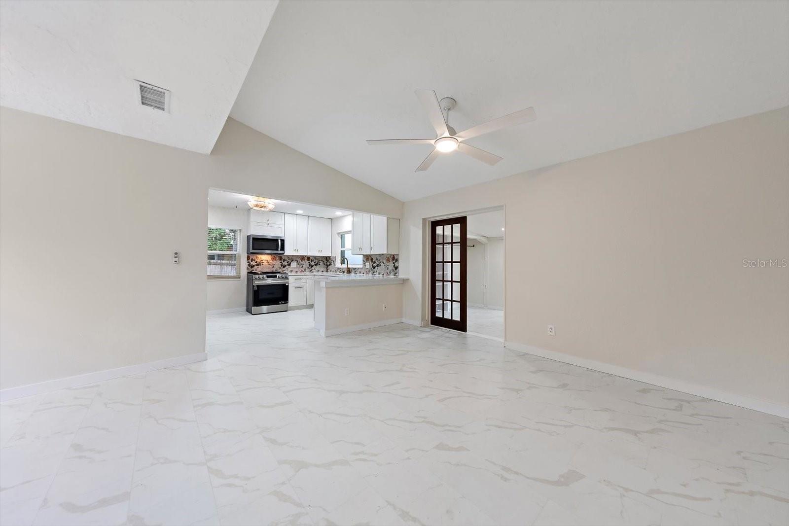 11012 52ND AVE N, ST PETERSBURG, FL, 33708