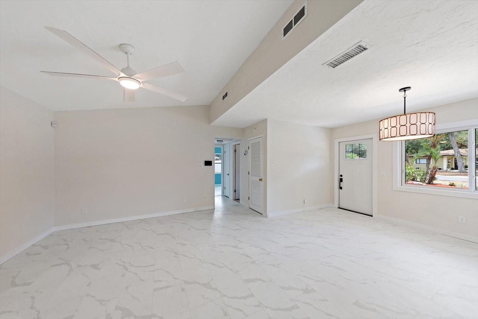 11012 52ND AVE N, ST PETERSBURG, FL, 33708