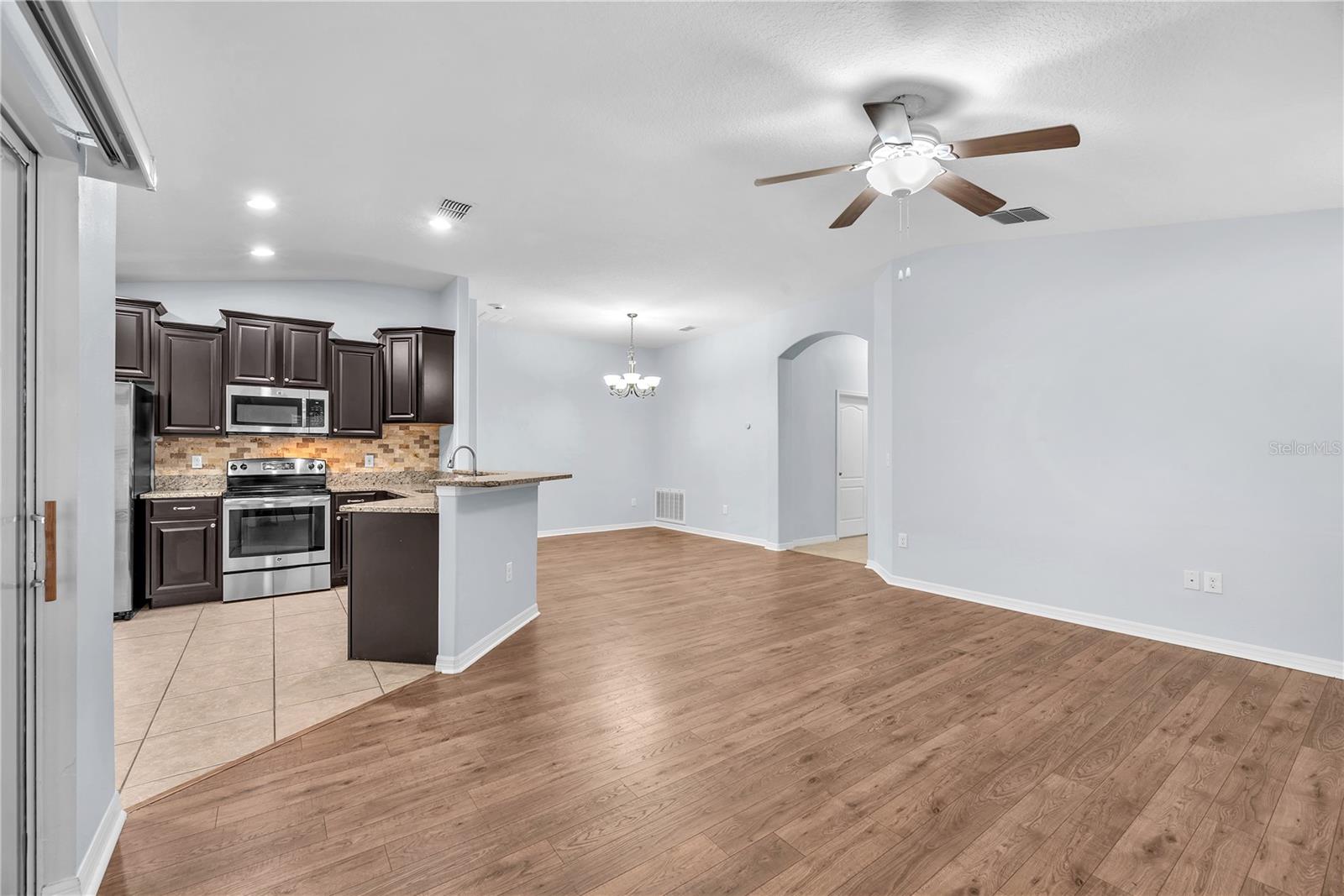 10510 SUMMER AZURE DR, RIVERVIEW, FL, 33578