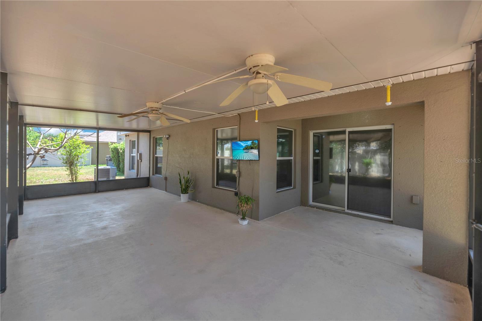 10510 SUMMER AZURE DR, RIVERVIEW, FL, 33578