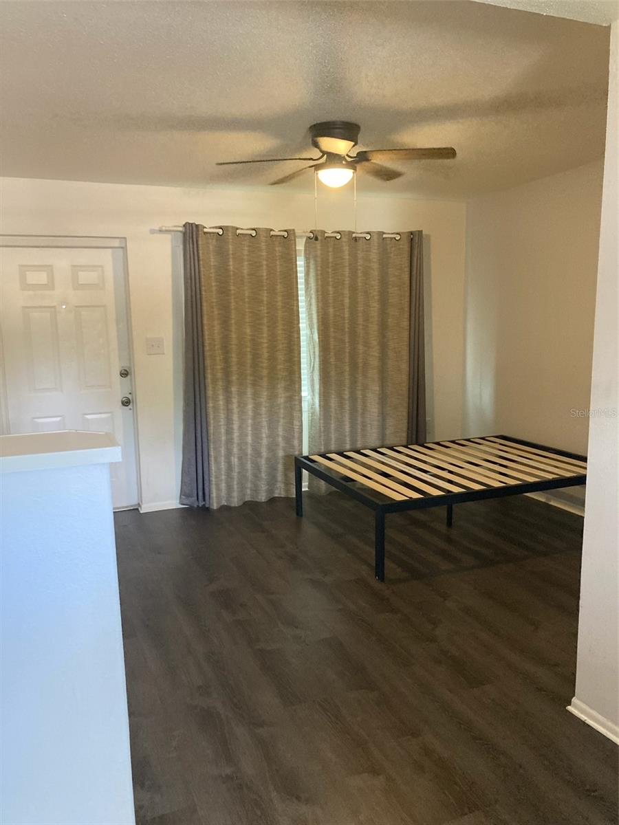 1401 E ALFRED ST #11, TAVARES, FL, 32778