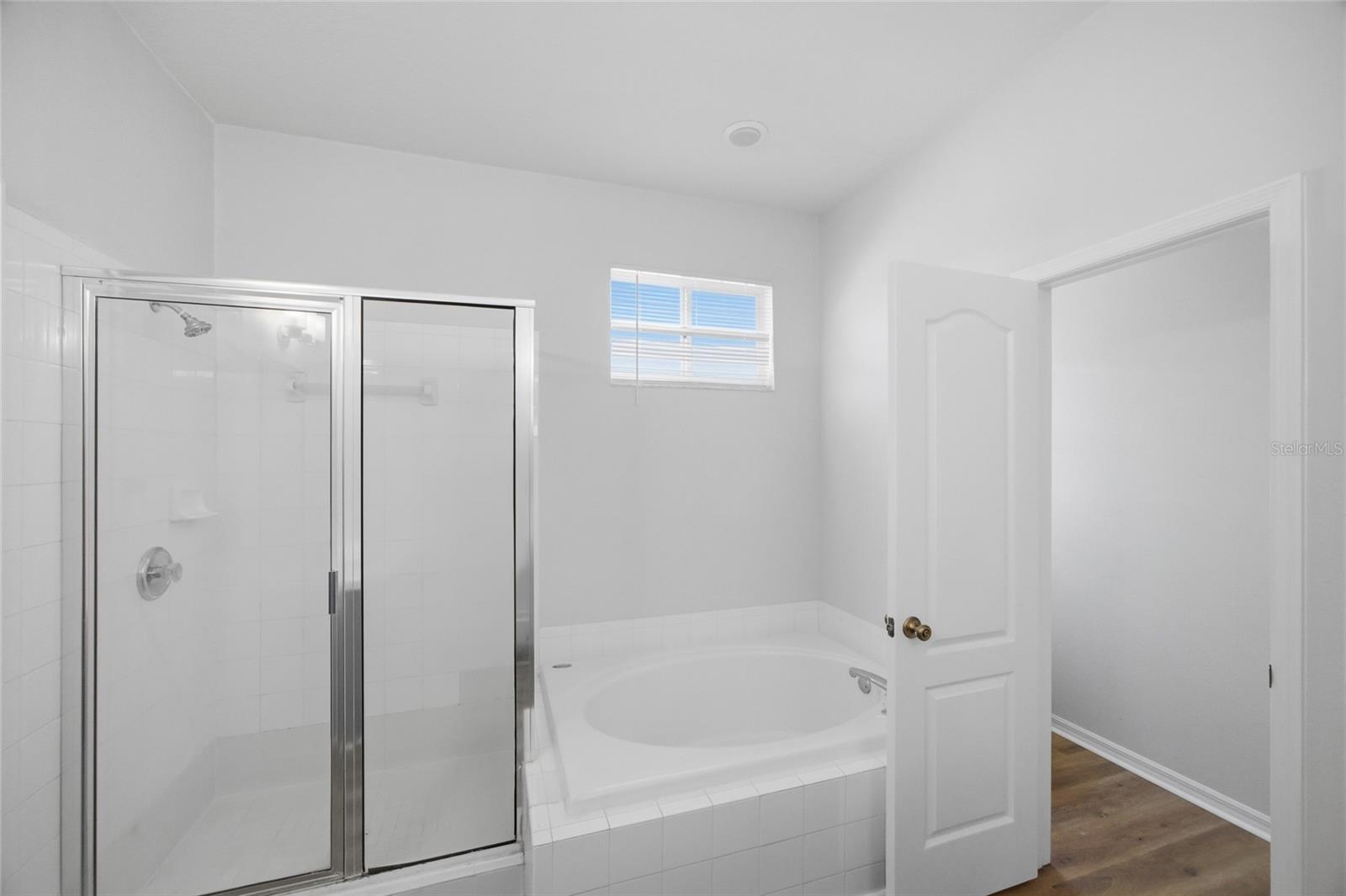 9307 HUNTINGTON PARK WAY, TAMPA, FL, 33647