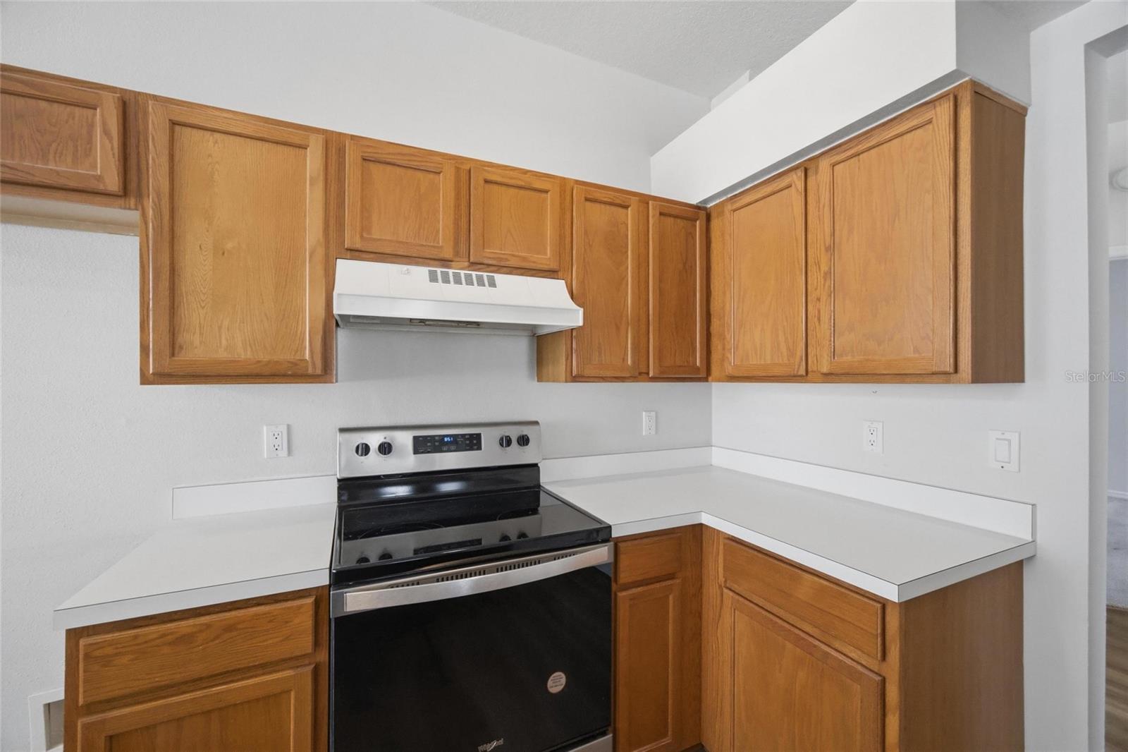 9307 HUNTINGTON PARK WAY, TAMPA, FL, 33647