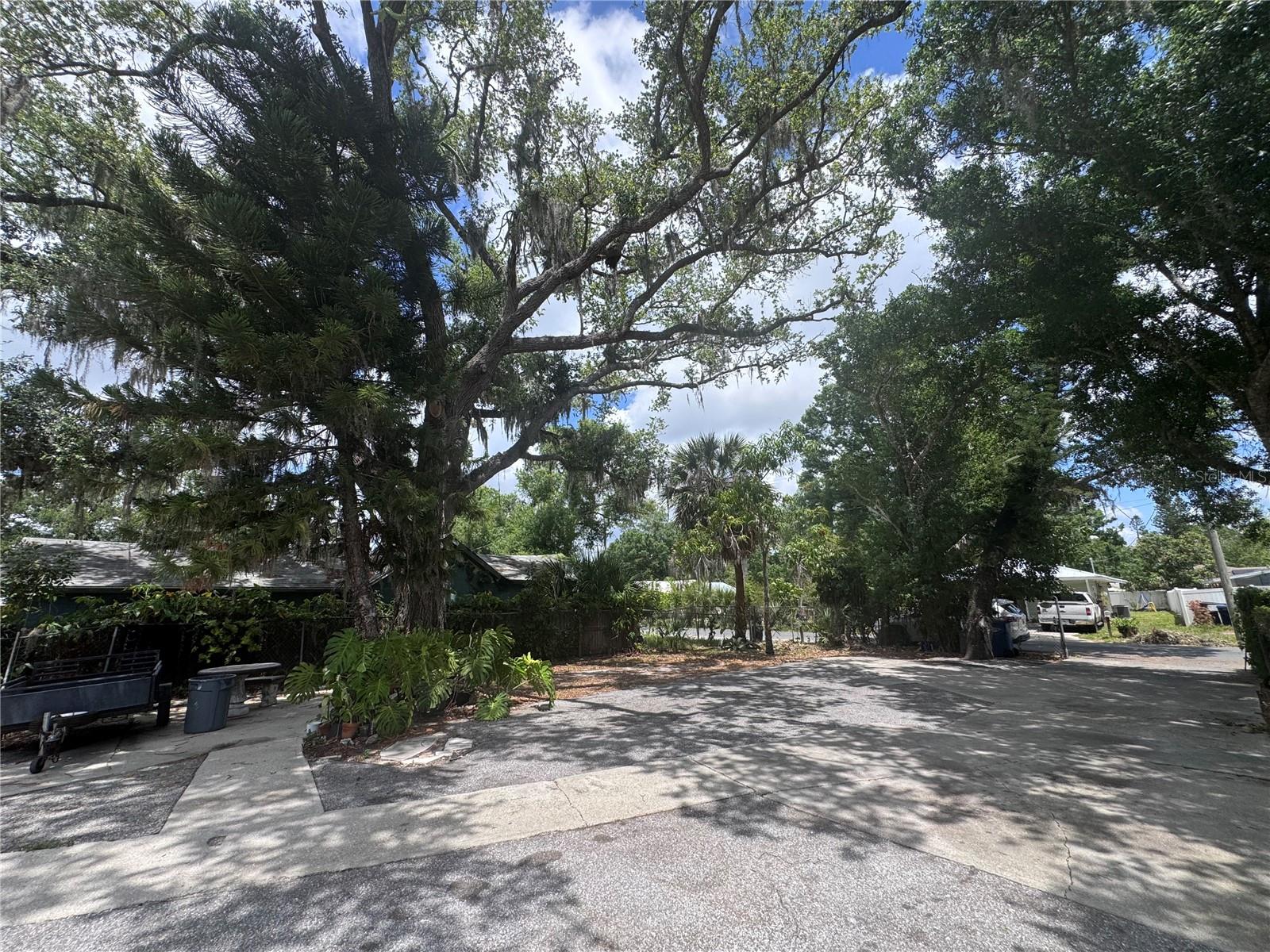 PINECREST, BRADENTON, FL, 34208