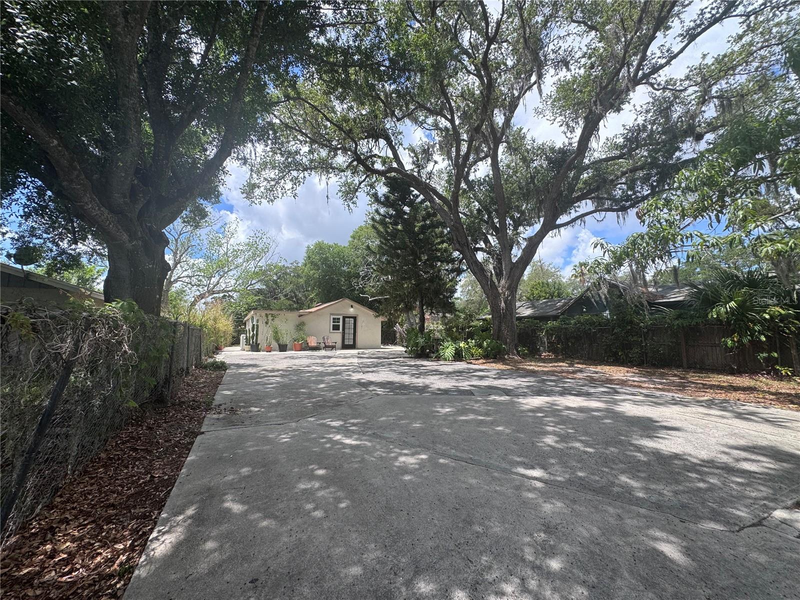 PINECREST, BRADENTON, FL, 34208