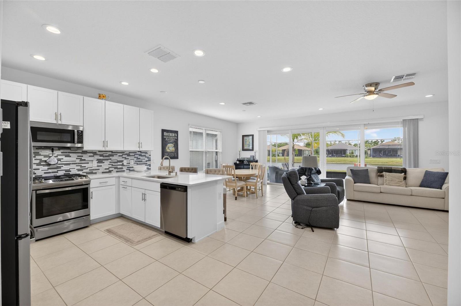 4915 SIENNA ISLES AVE, WIMAUMA, FL, 33598