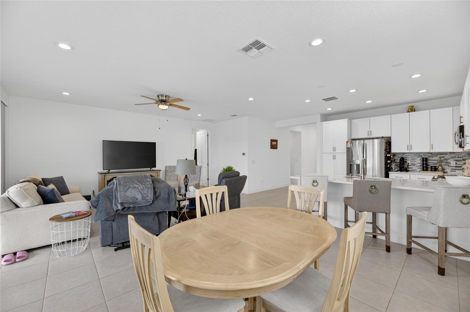 4915 SIENNA ISLES AVE, WIMAUMA, FL, 33598
