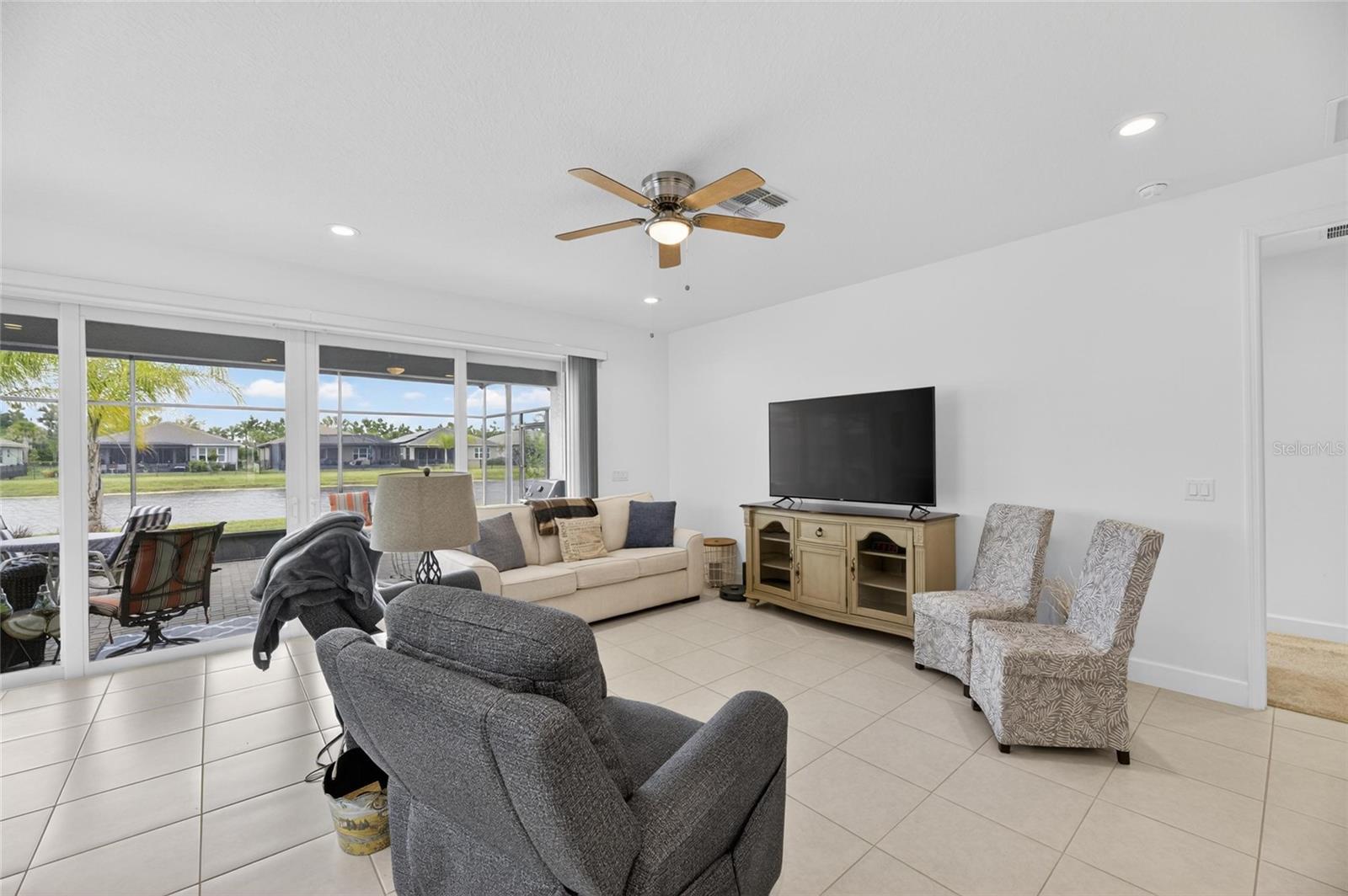 4915 SIENNA ISLES AVE, WIMAUMA, FL, 33598