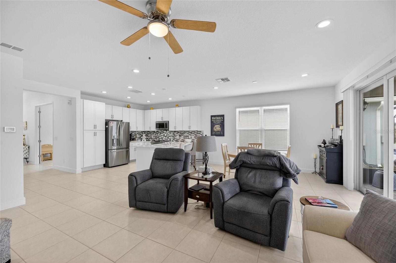4915 SIENNA ISLES AVE, WIMAUMA, FL, 33598