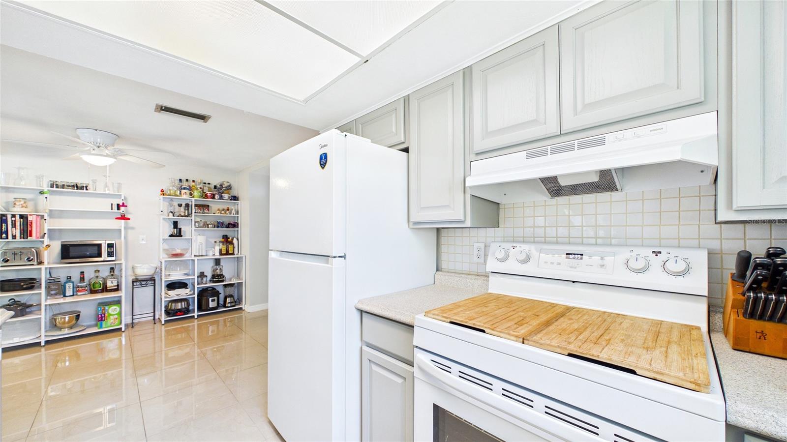 5325 DEVRIES DR, NEW PORT RICHEY, FL, 34652