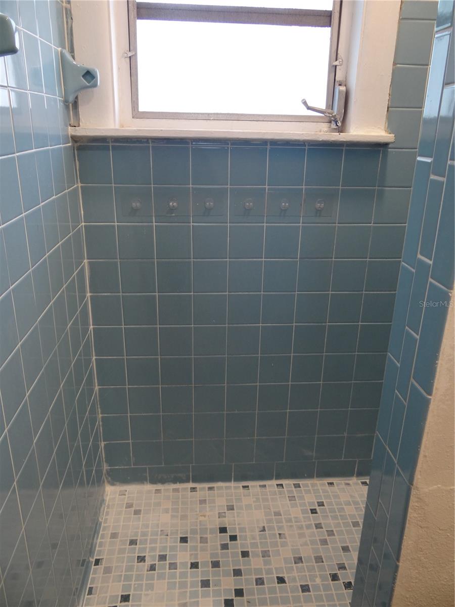 116 145TH AVE E, MADEIRA BEACH, FL, 33708