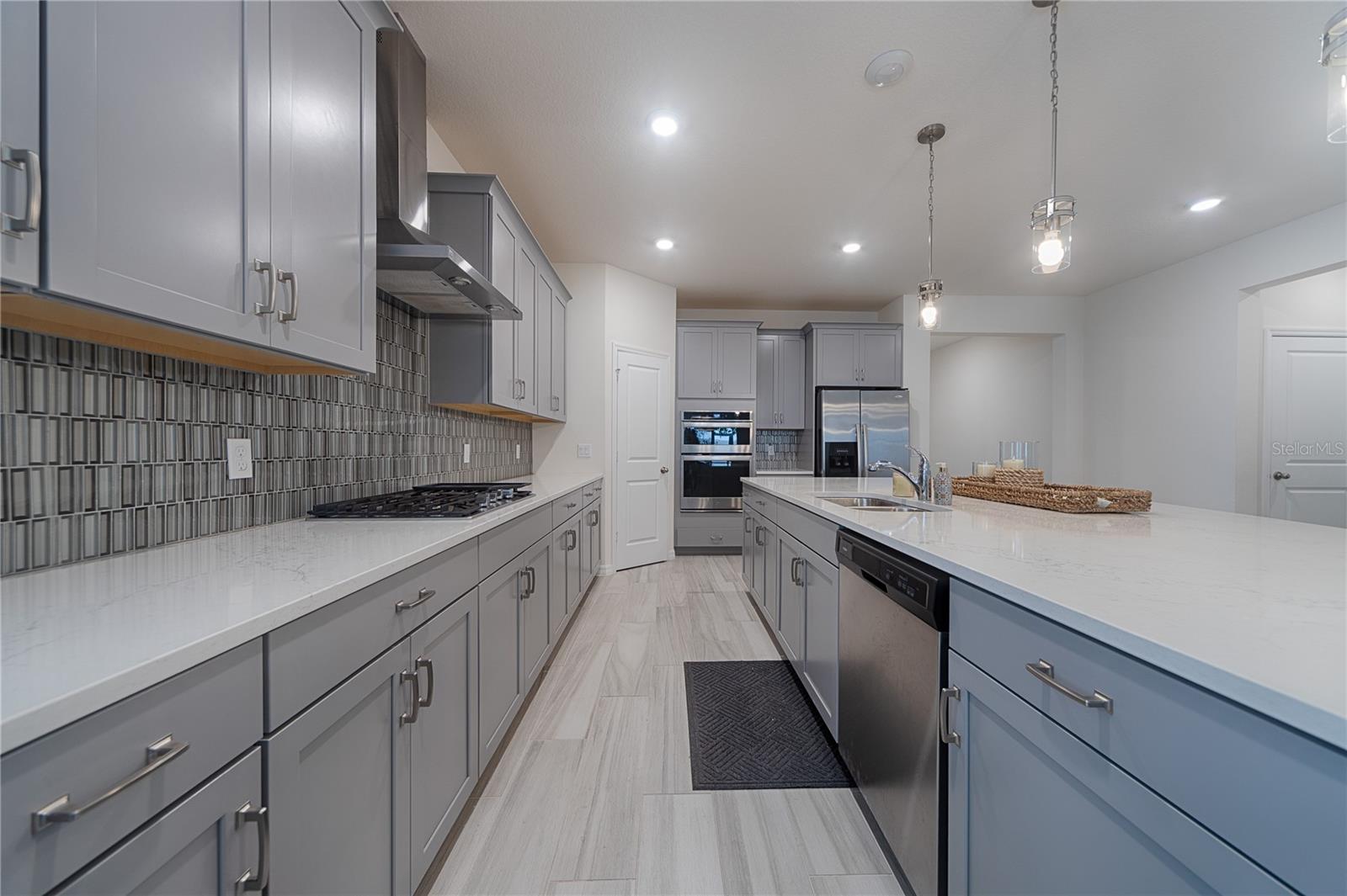 605 BIG PINE AVE, MINNEOLA, FL, 34715