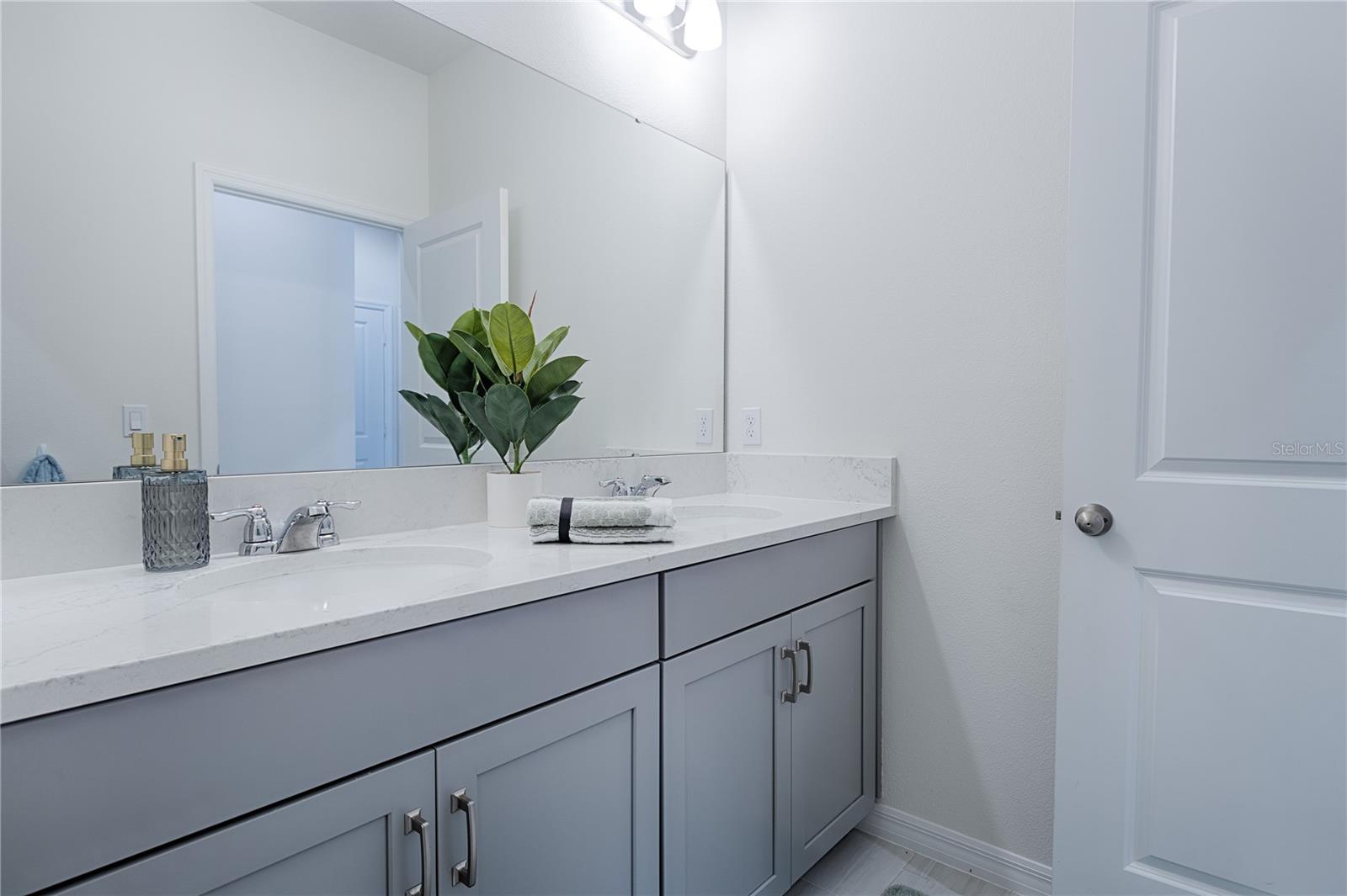 605 BIG PINE AVE, MINNEOLA, FL, 34715