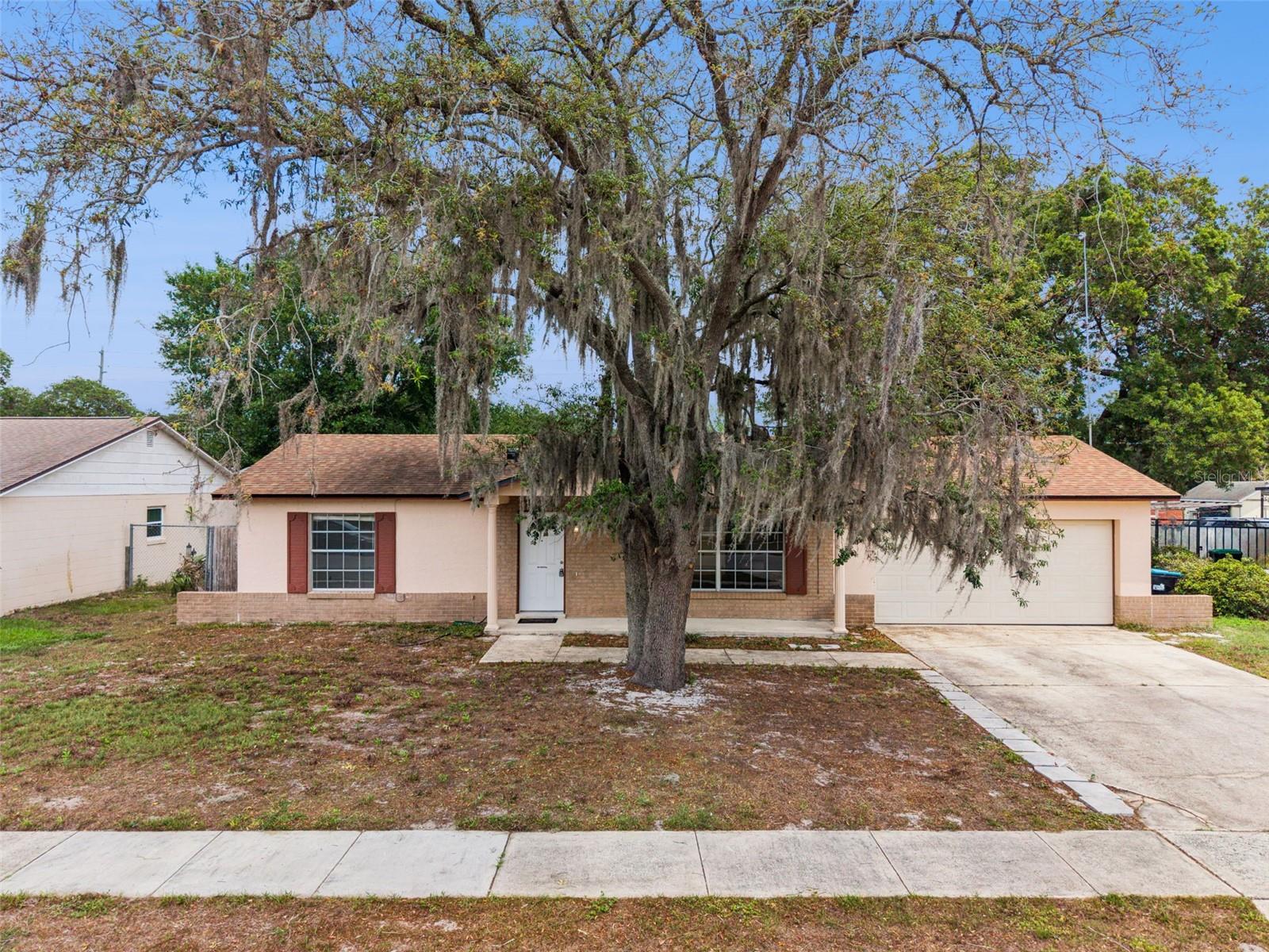 8723 HILL PINE RD, ORLANDO, FL, 32825