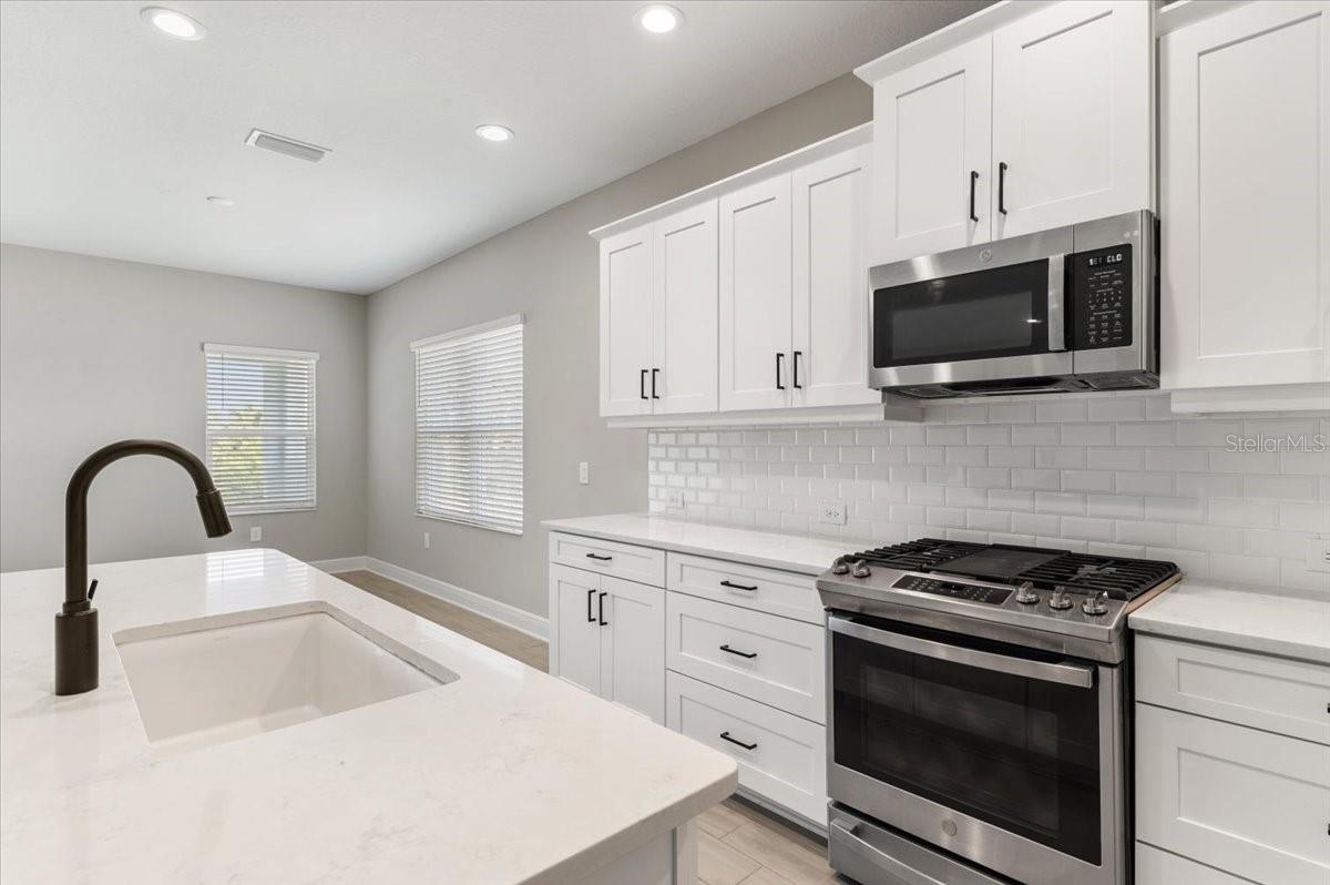 10214 CRYSTAL ISLES CIR, SARASOTA, FL, 34241