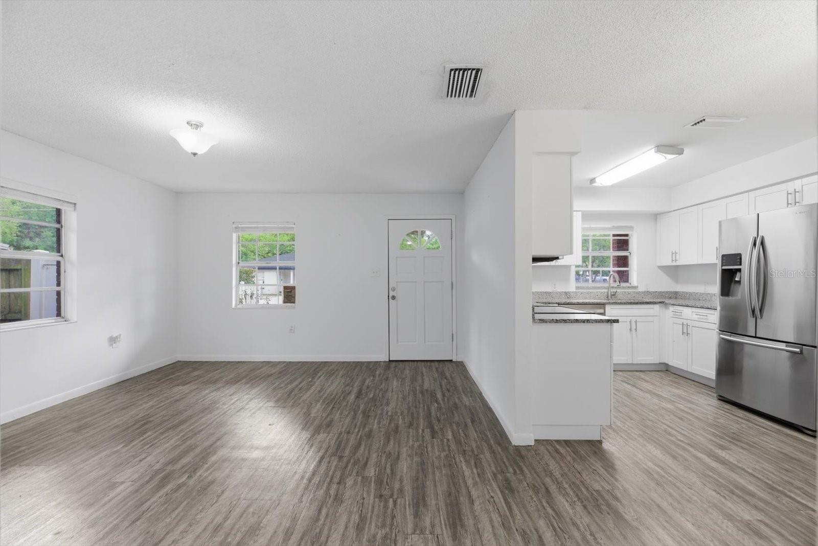 3204 E LAMBRIGHT ST, TAMPA, FL, 33610