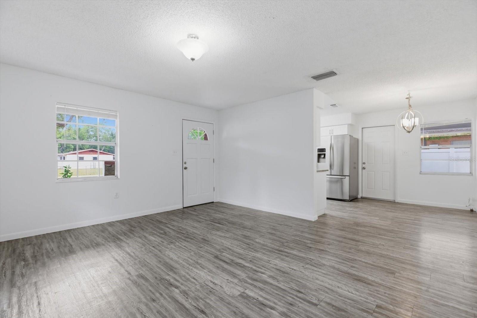 3204 E LAMBRIGHT ST, TAMPA, FL, 33610