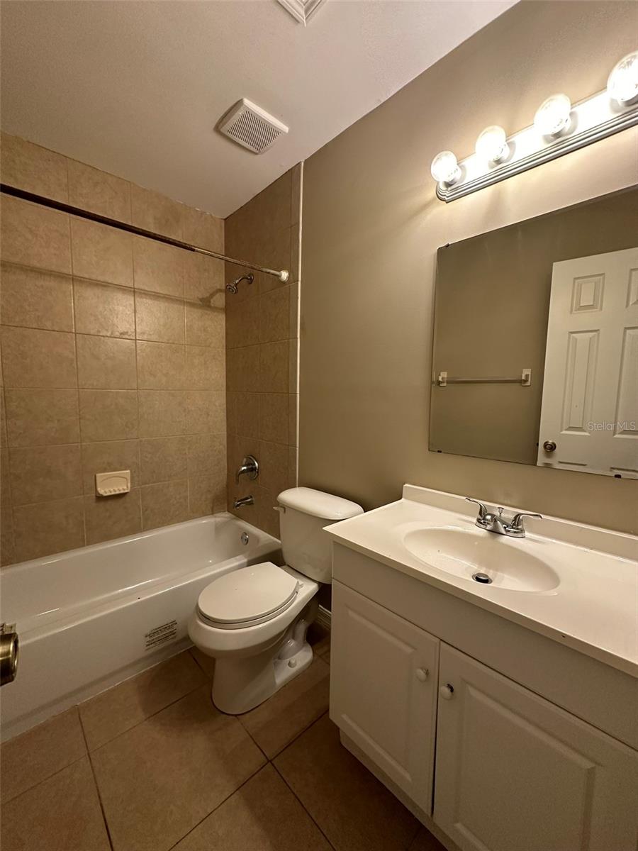 2422 NW 4TH TER, GAINESVILLE, FL, 32609