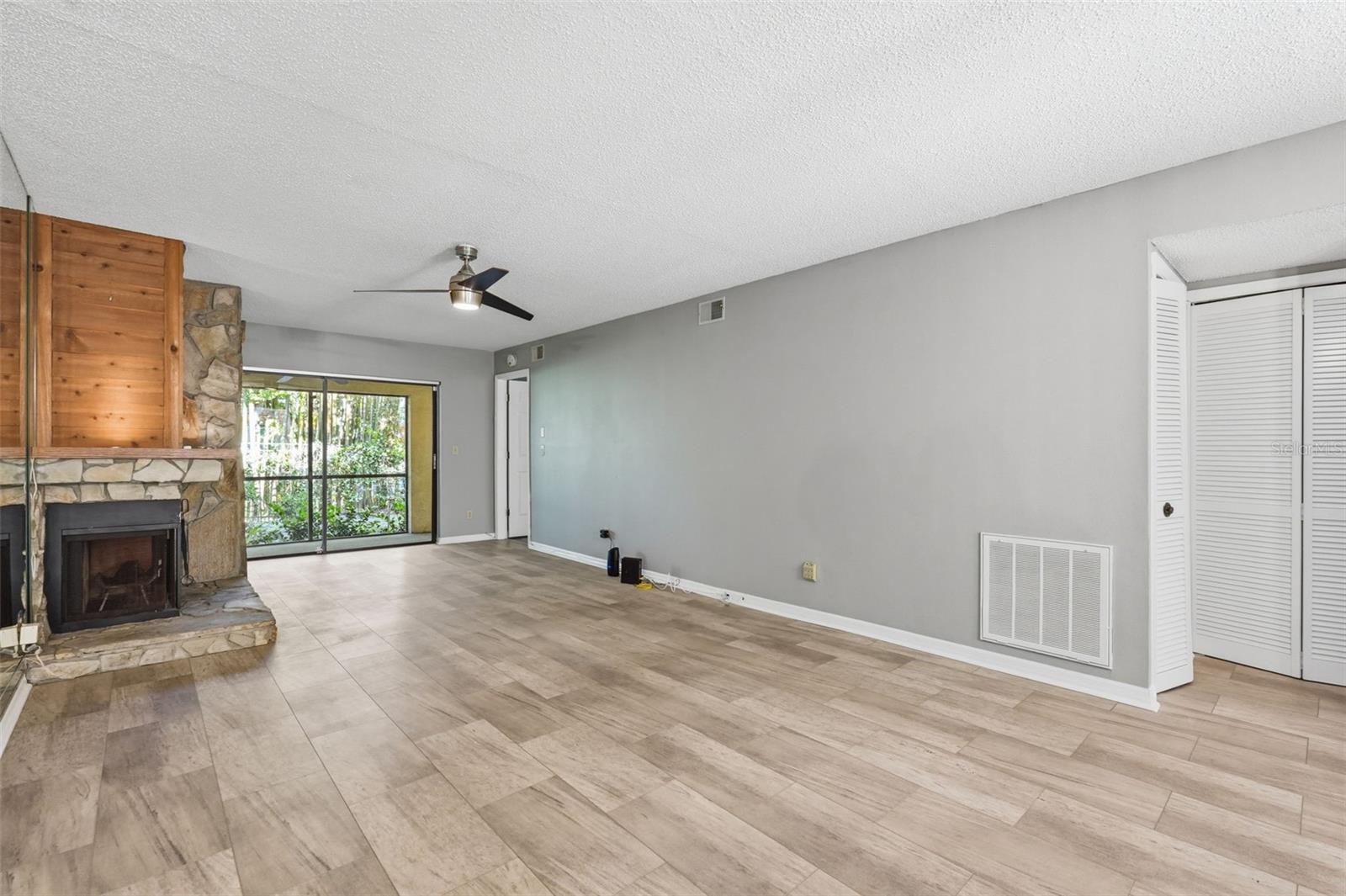 3163 LANDMARK DR #615, CLEARWATER, FL, 33761