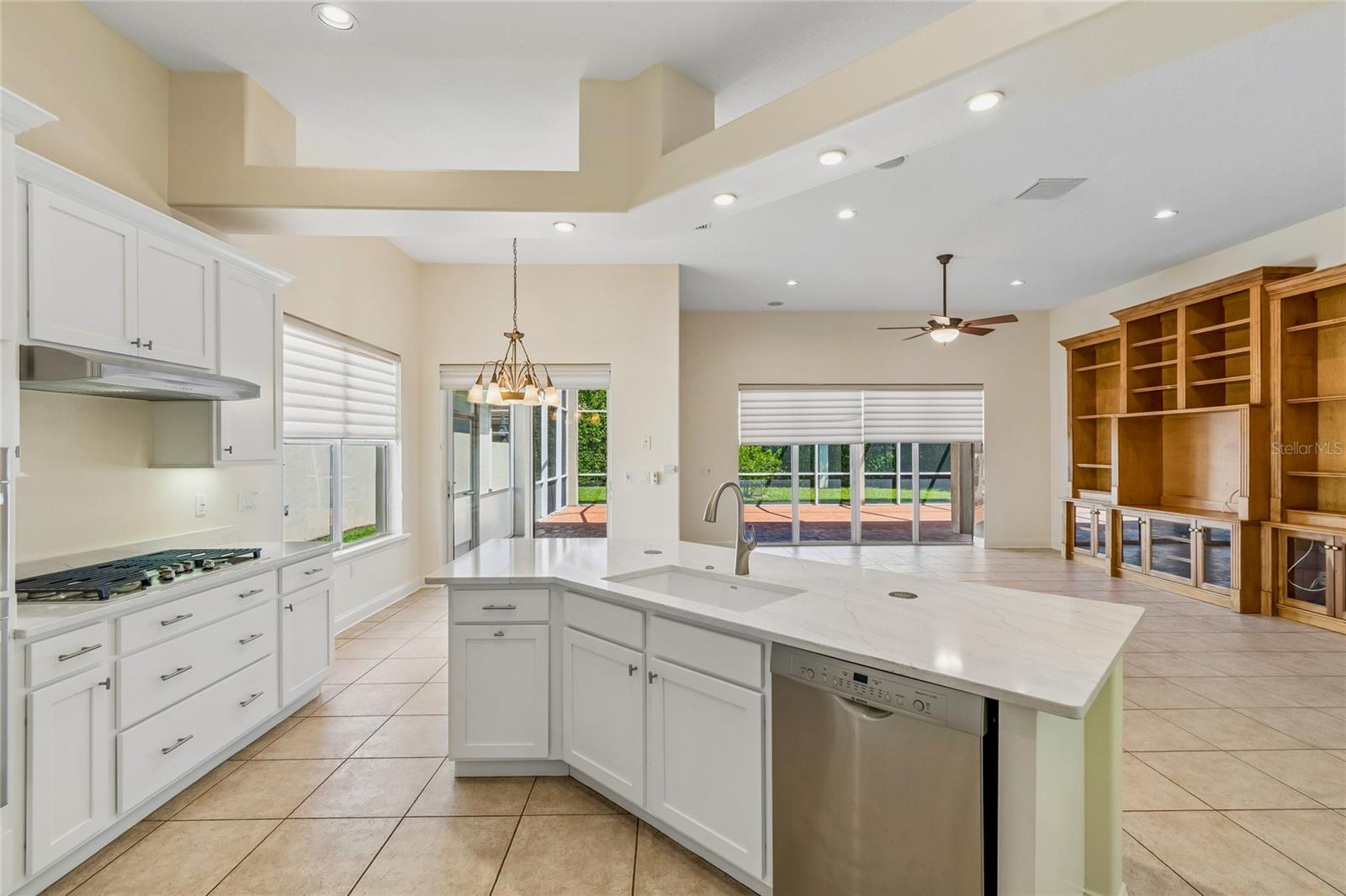 601 VIENTO DE AVILA, TAMPA, FL, 33613