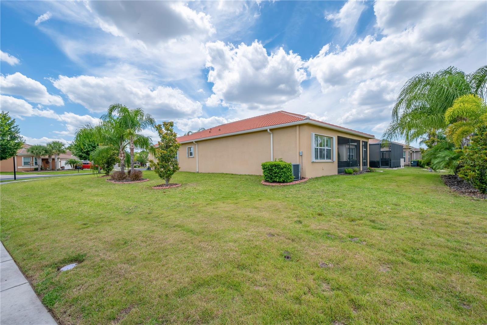 4853 GRAND BANKS DR, WIMAUMA, FL, 33598