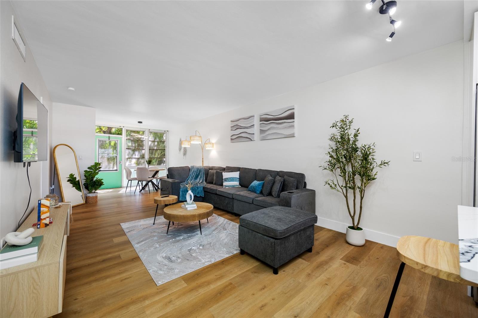 1433 S BELCHER RD #F9, CLEARWATER, FL, 33764