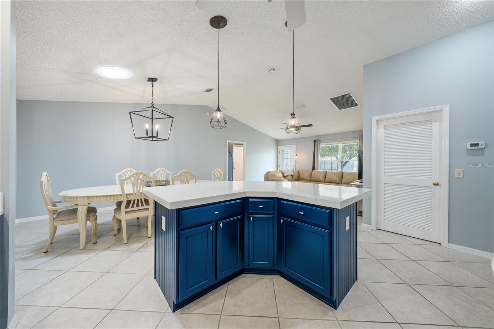 8329 SE 177TH BARTRAM LOOP, THE VILLAGES, FL, 32162