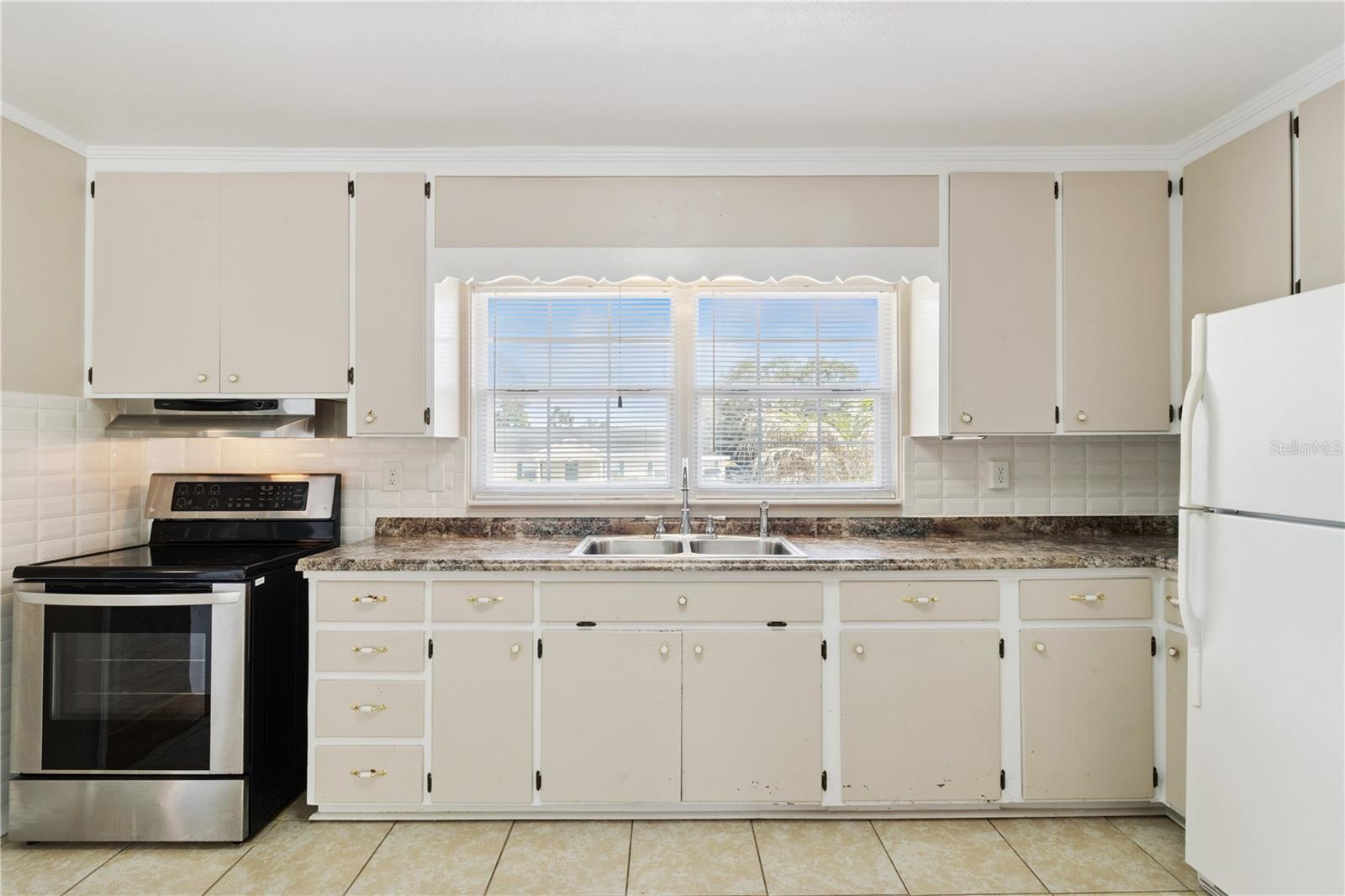 235 RIDGE MANOR DR, LAKE WALES, FL, 33853