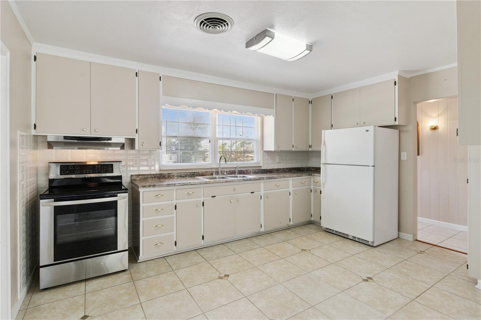 235 RIDGE MANOR DR, LAKE WALES, FL, 33853