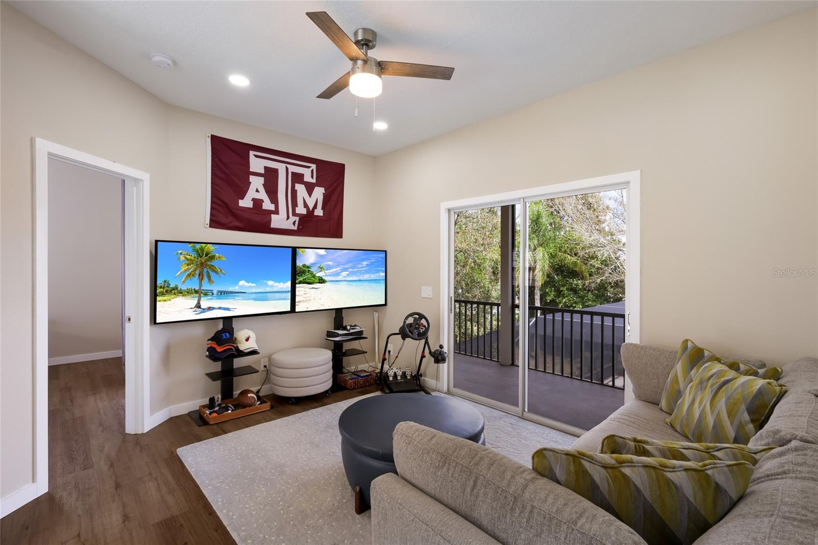 8009 ROYAL BIRKDALE CIR, LAKEWOOD RANCH, FL, 34202