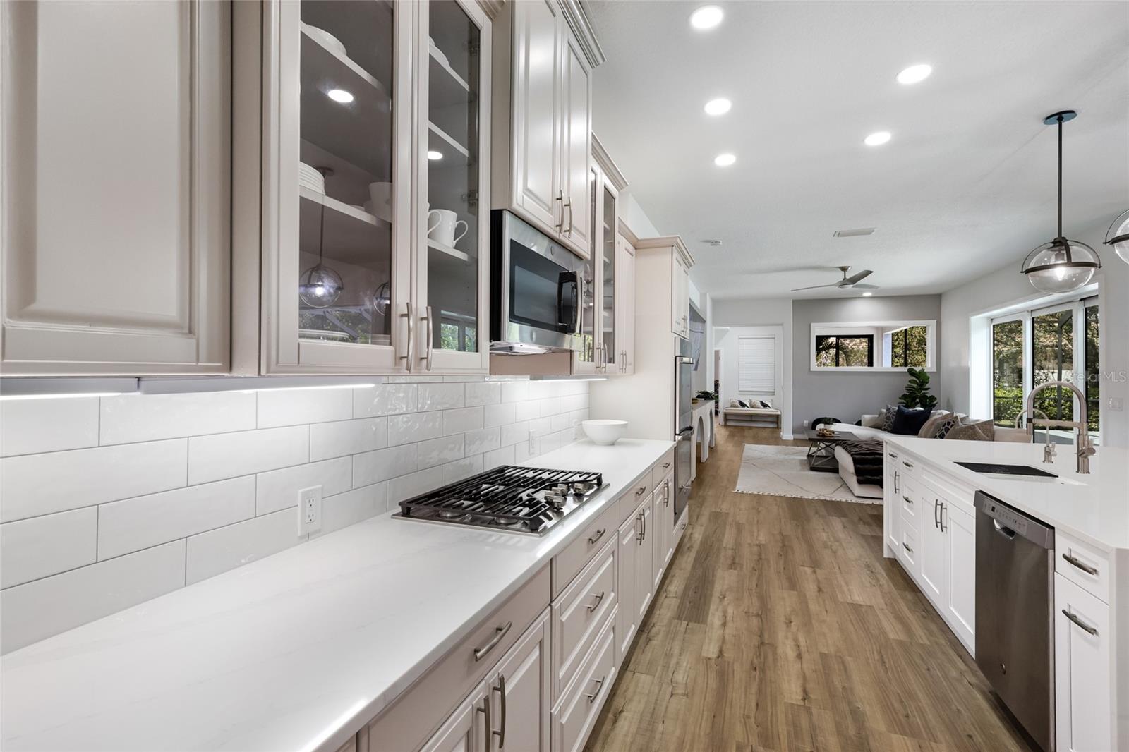 8009 ROYAL BIRKDALE CIR, LAKEWOOD RANCH, FL, 34202