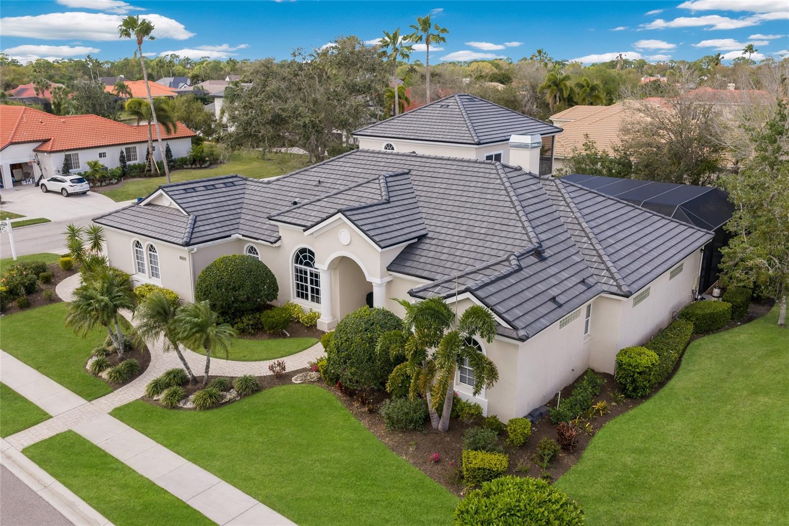 8009 ROYAL BIRKDALE CIR, LAKEWOOD RANCH, FL, 34202