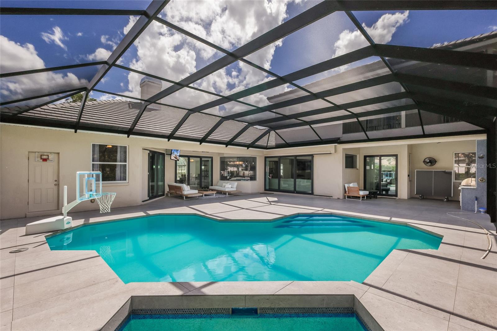 8009 ROYAL BIRKDALE CIR, LAKEWOOD RANCH, FL, 34202