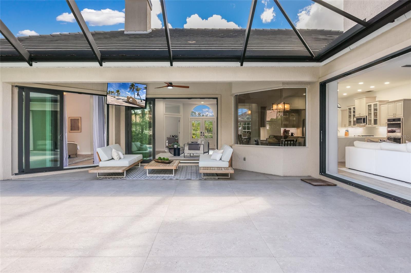 8009 ROYAL BIRKDALE CIR, LAKEWOOD RANCH, FL, 34202