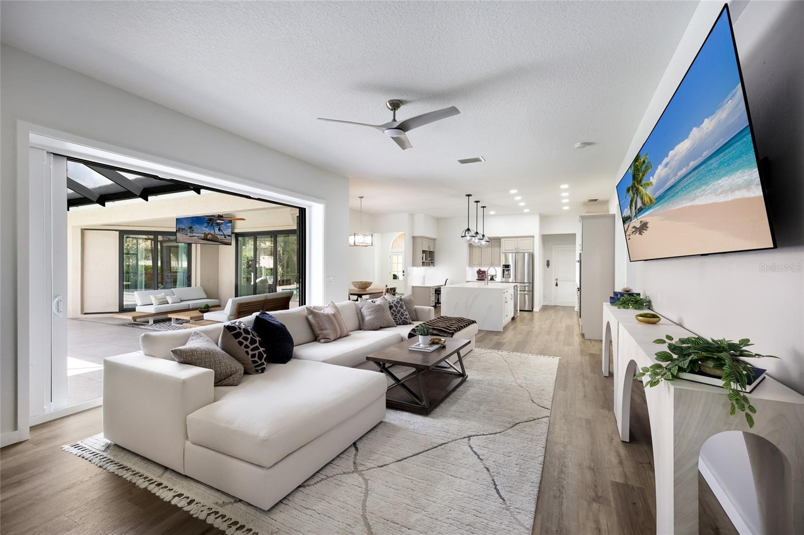 8009 ROYAL BIRKDALE CIR, LAKEWOOD RANCH, FL, 34202